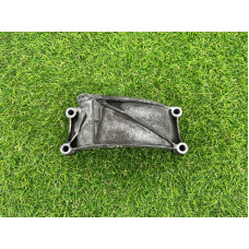 Кронштейн генератора