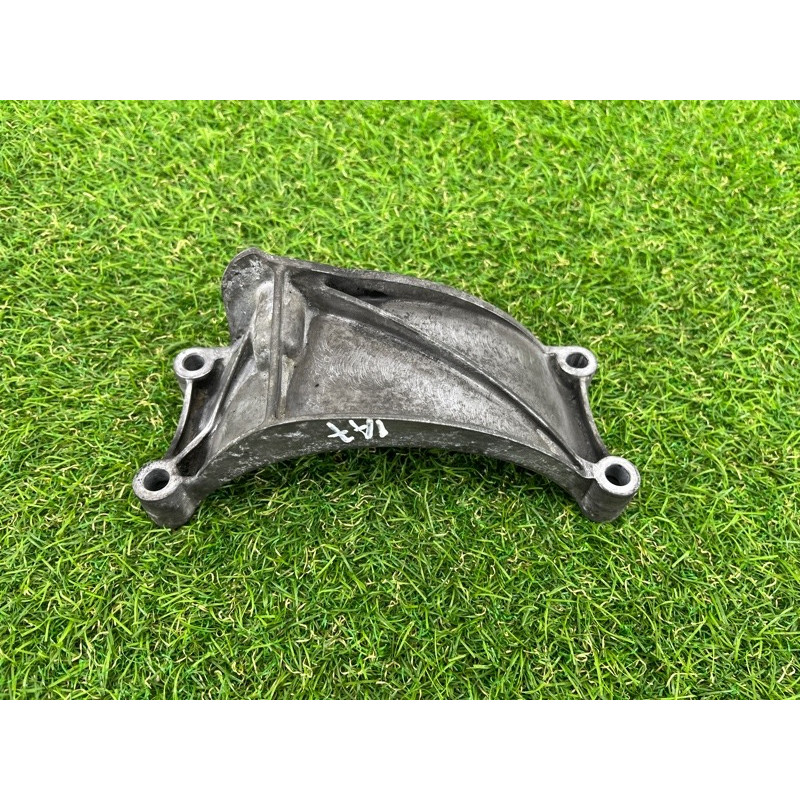 Кронштейн генератора (кронштейны двигателя) AUDI A7 4G 2013 3.0 CGXB 06E903143D