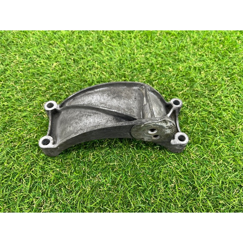 Кронштейн генератора (кронштейны двигателя) AUDI A7 4G 2013 3.0 CGXB 06E903143D