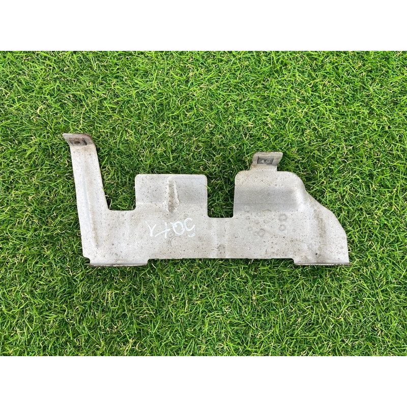 Защита коллектора (выпускная система) AUDI Q7 4M 2017 3.0 TFSi CREC 06E253009K