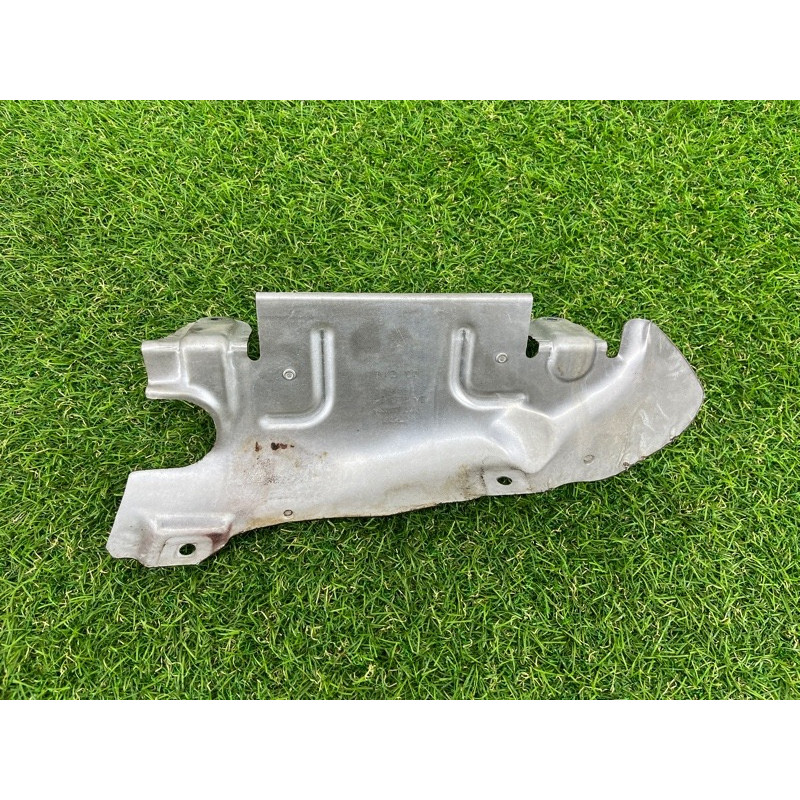 Защита коллектора (выпускная система) AUDI Q7 4M 2017 3.0 TFSi CREC 06E253037AD