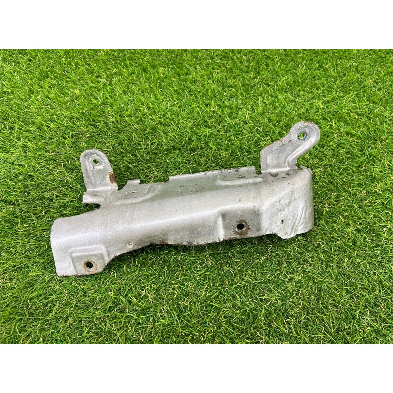 Защита коллектора (выпускная система) AUDI Q7 4M 2018 3.0 TFSi 06E253036AD