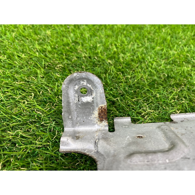 Защита коллектора (выпускная система) AUDI Q7 4M 2018 3.0 TFSi 06E253036AD