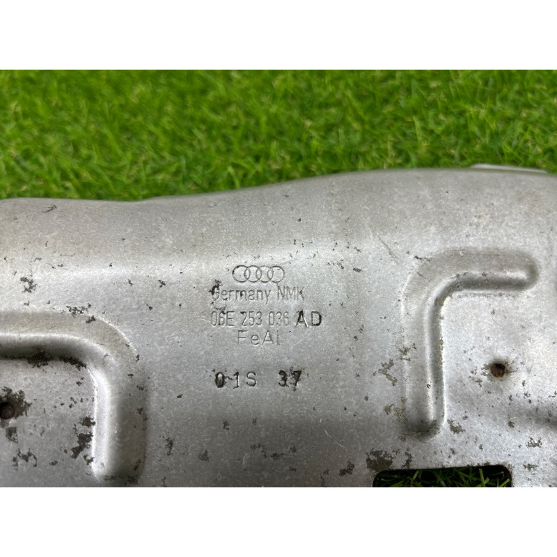 Защита коллектора (выпускная система) AUDI Q7 4M 2018 3.0 TFSi 06E253036AD