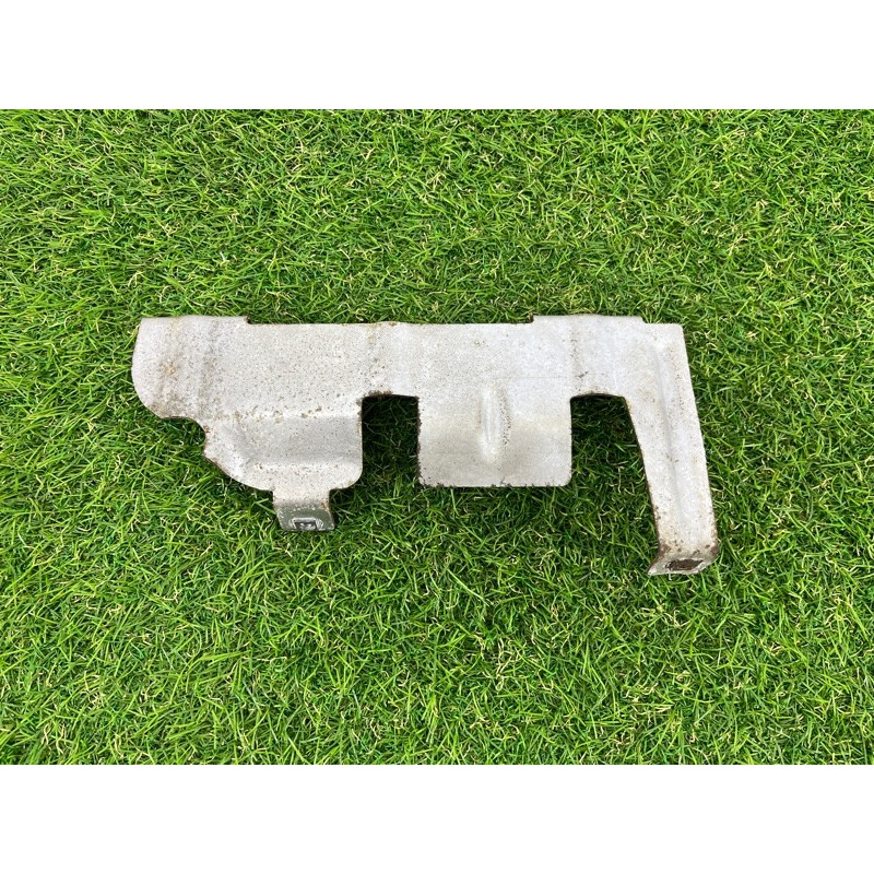 Защита коллектора (выпускная система) AUDI Q7 4M 2018 3.0 TFSi 06E253008K