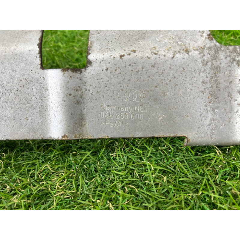 Защита коллектора (выпускная система) AUDI Q7 4M 2018 3.0 TFSi 06E253008K