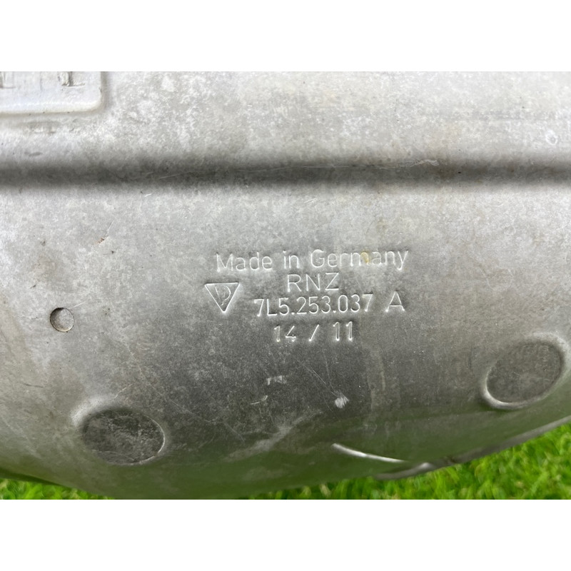 Защита коллектора (выпускная система) PORSCHE CAYENNE 958 2012 4.8 95511121301