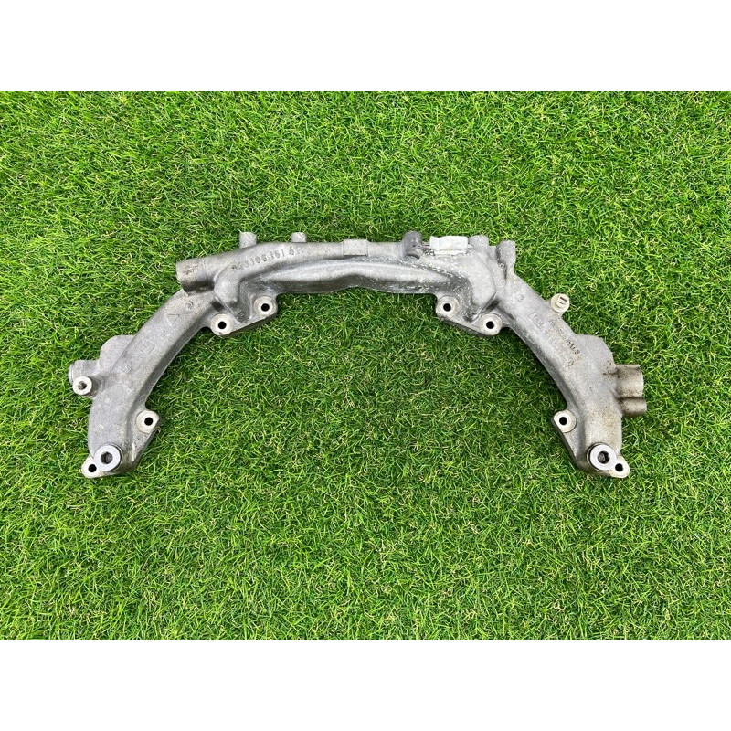 Кронштейн двигателя (кронштейны двигателя) PORSCHE CAYENNE 958 2012 4.8 94810606104