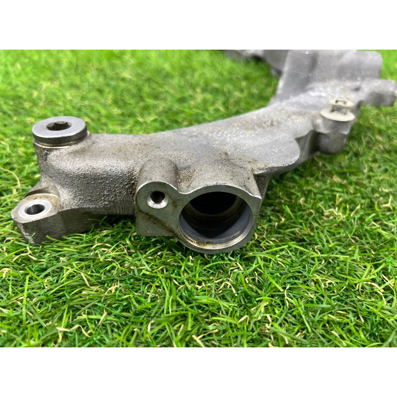 Кронштейн двигателя (кронштейны двигателя) PORSCHE CAYENNE 958 2012 4.8 94810606104