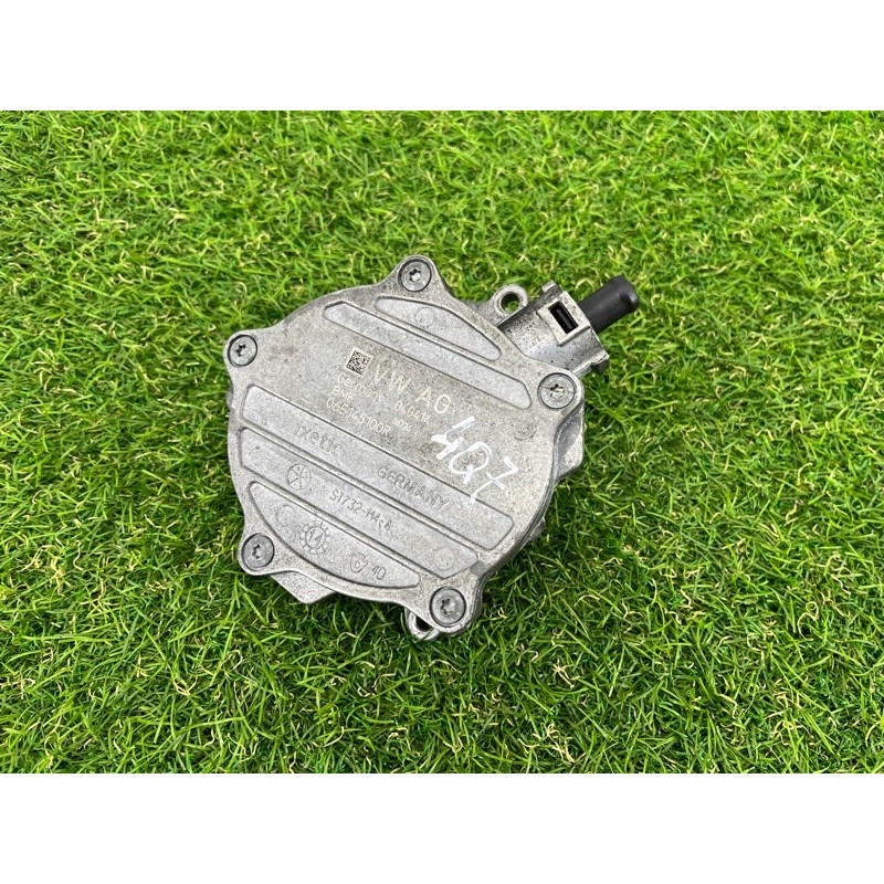 Вакуумный насос (тормозная система) AUDI Q7 4L 2014 3.0 TFSi CTWB 06E145100R