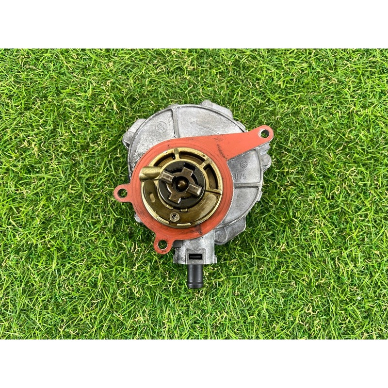 Вакуумный насос (тормозная система) AUDI Q7 4L 2014 3.0 TFSi CTWB 06E145100R