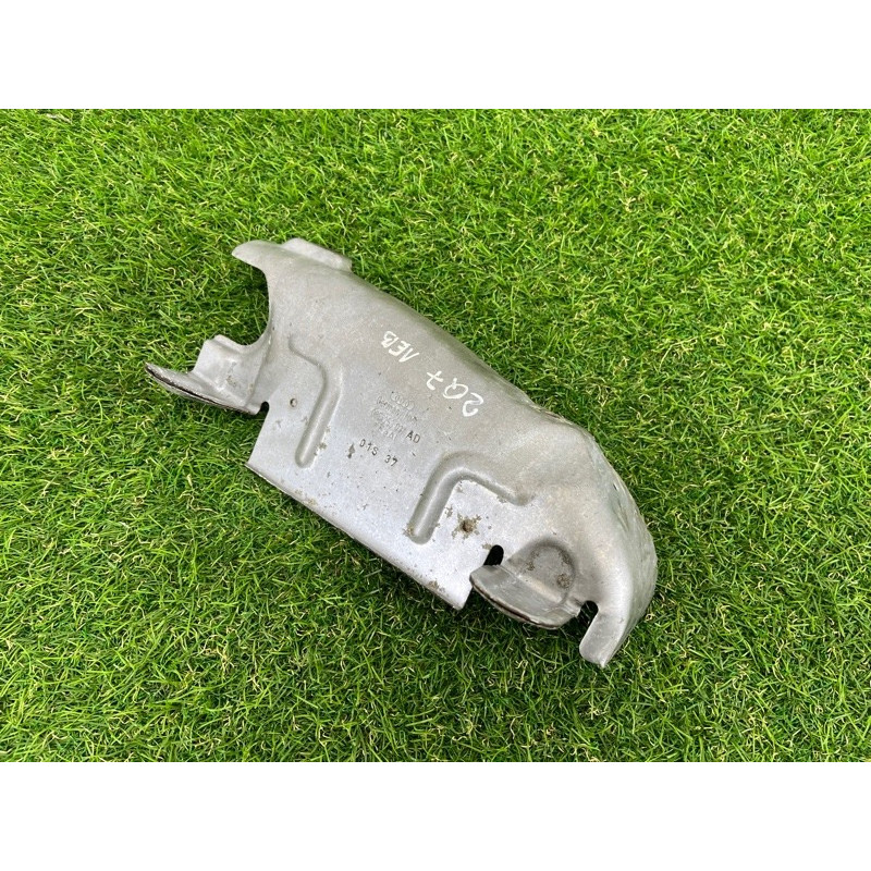 Защита коллектора (выпускная система) AUDI Q7 4M 2018 3.0 TFSi 06E253037AD