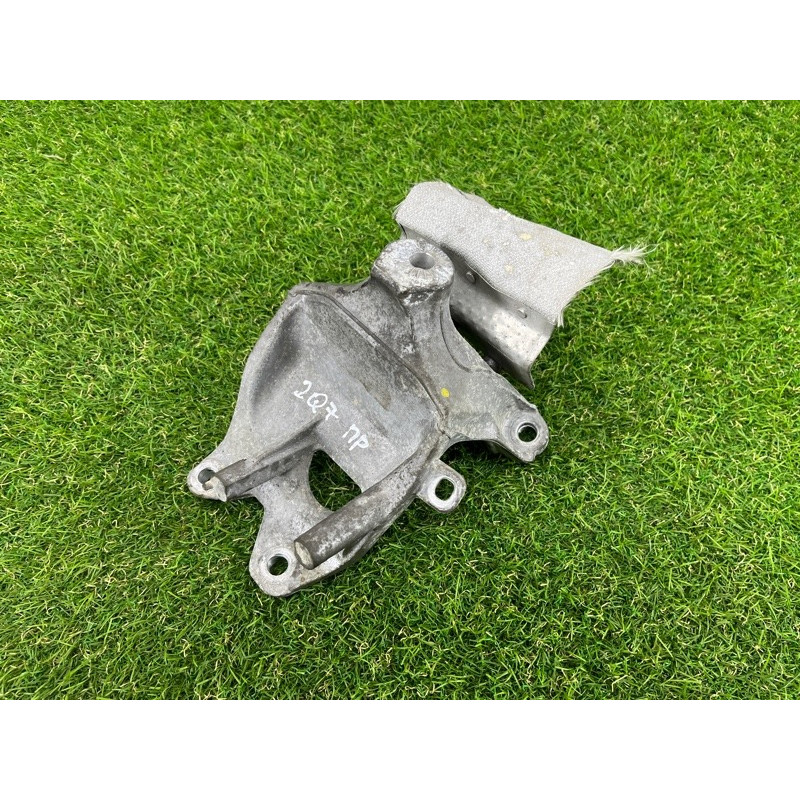 Кронштейн подушки двигателя (кронштейны двигателя) AUDI Q7 4M 2018 3.0 TFSi 4M0199308AS