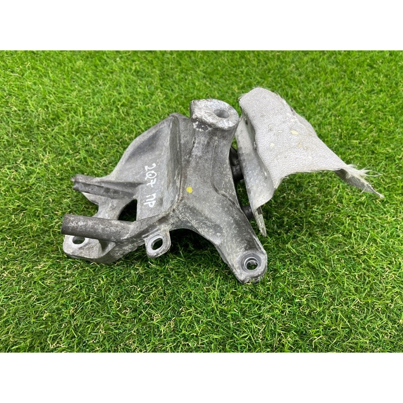 Кронштейн подушки двигателя (кронштейны двигателя) AUDI Q7 4M 2018 3.0 TFSi 4M0199308AS