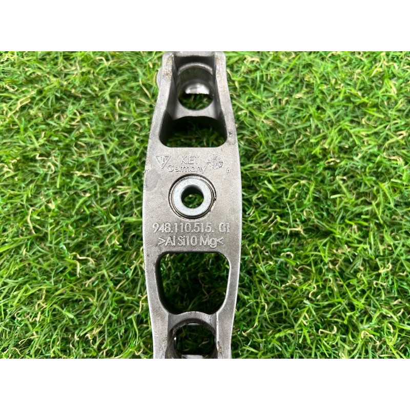 Кронштейн форсунки (топливная система) PORSCHE CAYENNE 958 2012 4.8 94811051501