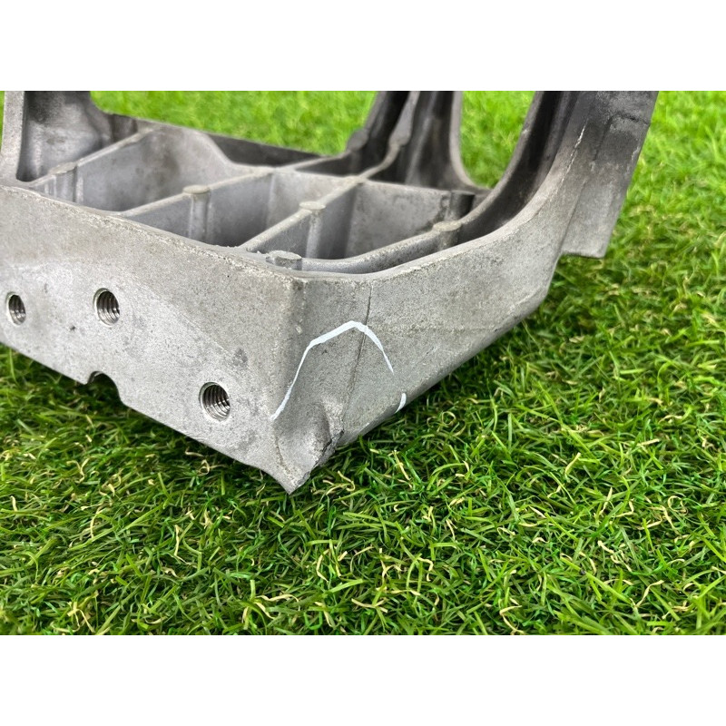 Кронштейн двигателя (кронштейны двигателя) CHEVROLET Cruze J300 2011 1.4 13248477