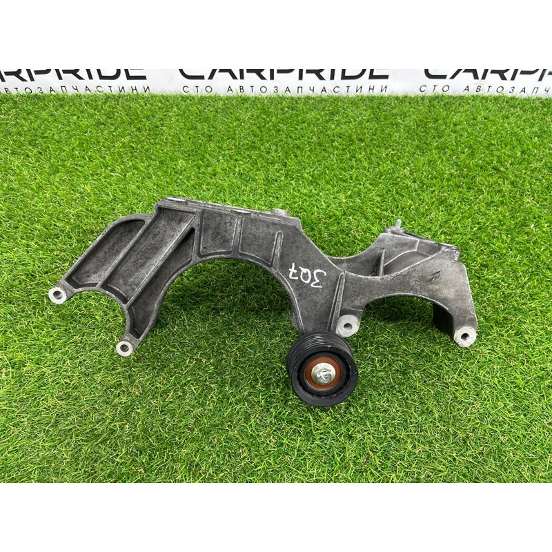 Кронштейн генератора (кронштейны двигателя) AUDI Q7 4L 2007 3.6 022260087F