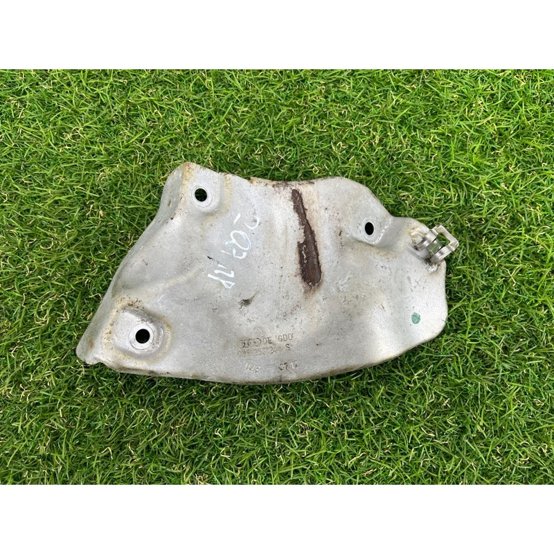 Защита коллектора (выпускная система) AUDI Q7 4M 2018 3.0 TFSi 06E253244S