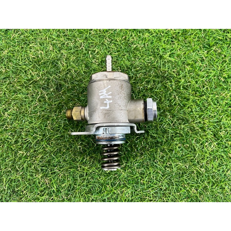 ТНВД (топливная система) AUDI A4 B8 2012 2.0 TFSI 06J127025F