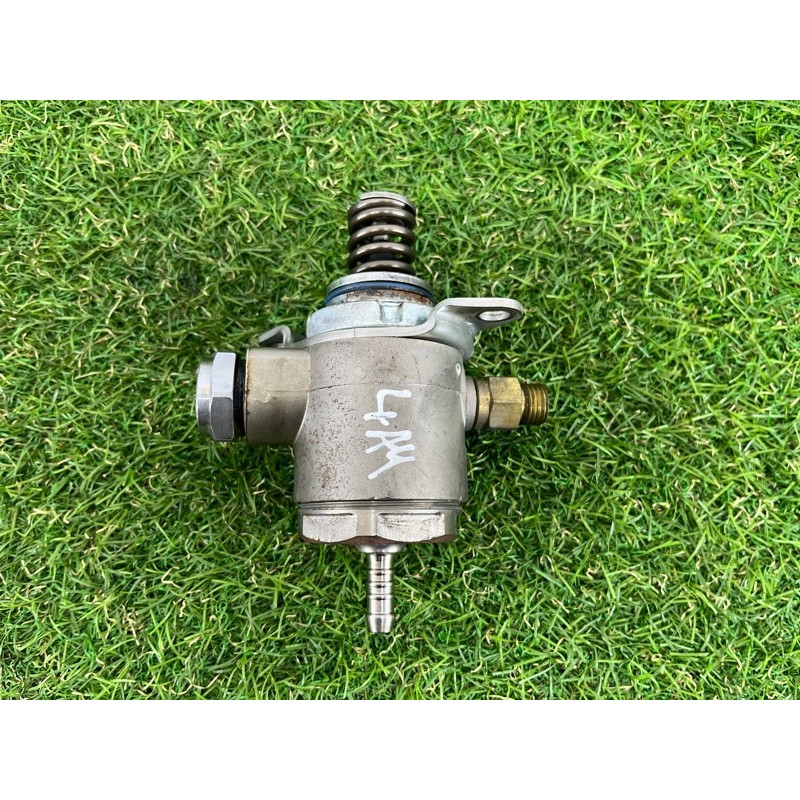 ТНВД (топливная система) AUDI A4 B8 2012 2.0 TFSI 06J127025F