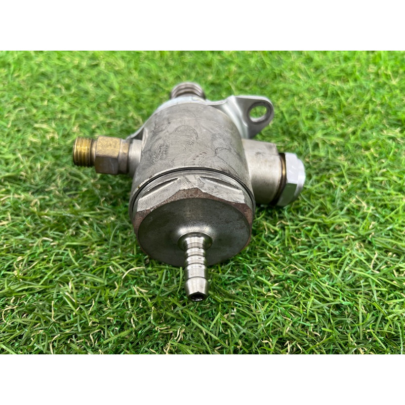 ТНВД (топливная система) AUDI A4 B8 2012 2.0 TFSI 06J127025F