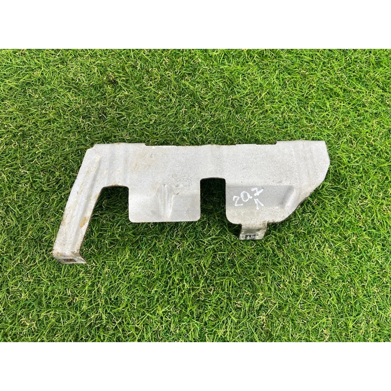 Защита коллектора (выпускная система) AUDI Q7 4M 2018 3.0 TFSi 06E253009K