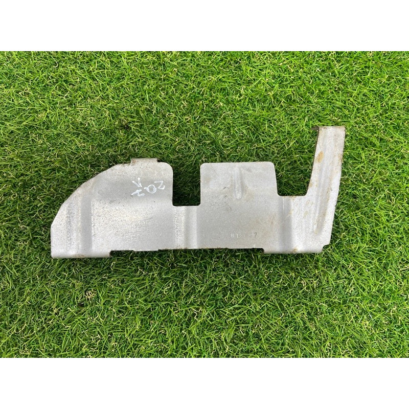 Защита коллектора (выпускная система) AUDI Q7 4M 2018 3.0 TFSi 06E253009K