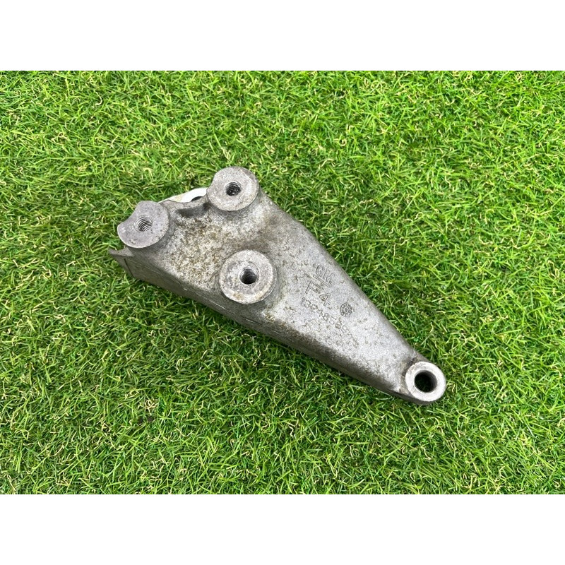 Кронштейн КПП (трансмиссия) CHEVROLET Cruze J300 2011 1.4 13248569