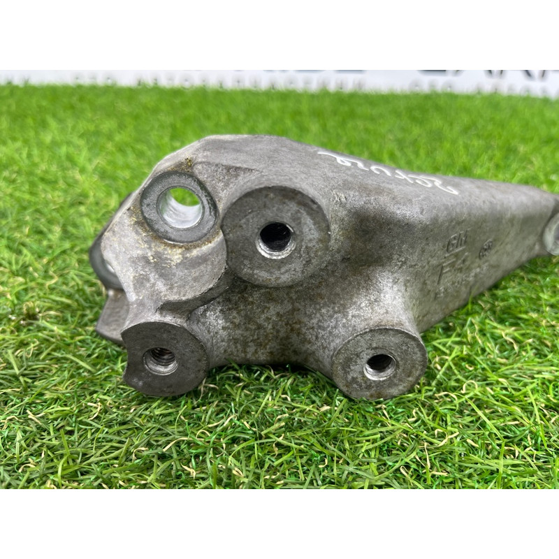 Кронштейн КПП (трансмиссия) CHEVROLET Cruze J300 2011 1.4 13248569