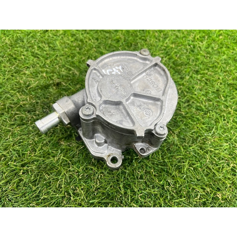 Вакуумный насос (тормозная система) PORSCHE CAYENNE 958 2013 3.6 95511005003