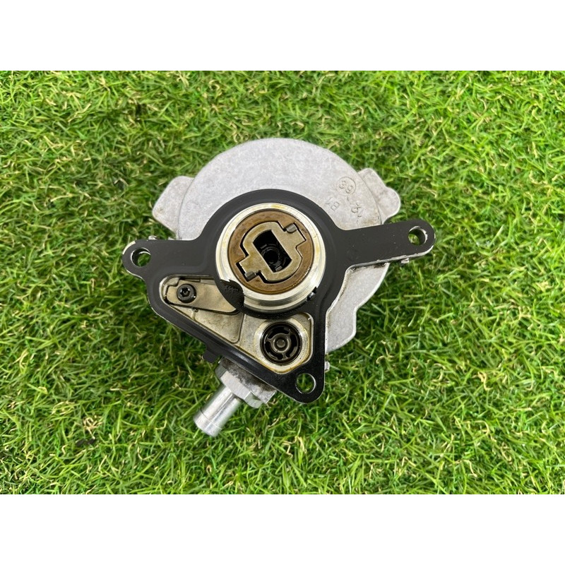 Вакуумный насос (тормозная система) PORSCHE CAYENNE 958 2013 3.6 95511005003