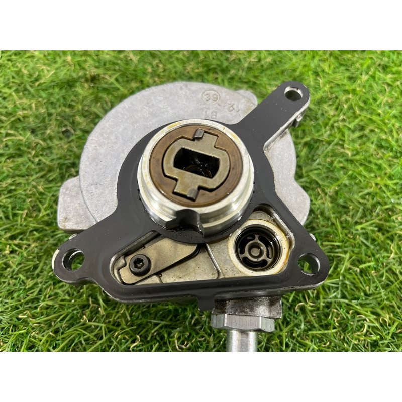 Вакуумный насос (тормозная система) PORSCHE CAYENNE 958 2013 3.6 95511005003