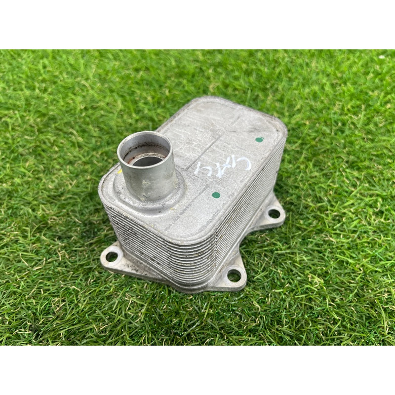 Теплообменник масляного фильтра (двигатель и элементы) AUDI A4 B8 2012 2.0 TFSI 06J117021J