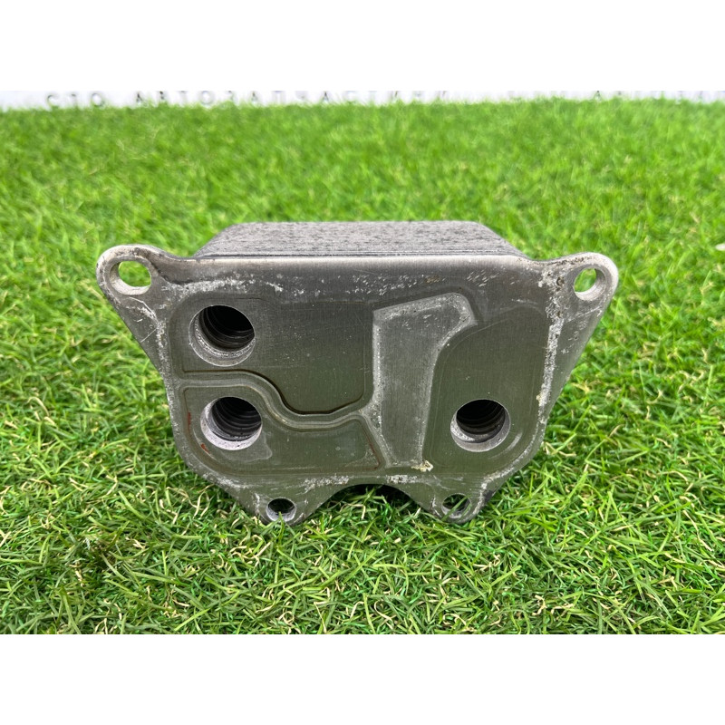 Теплообменник масляного фильтра (двигатель и элементы) AUDI A4 B8 2012 2.0 TFSI 06J117021J