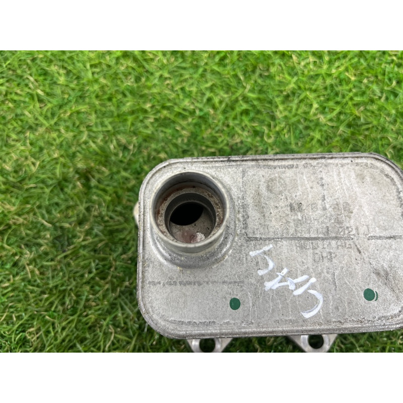 Теплообменник масляного фильтра (двигатель и элементы) AUDI A4 B8 2012 2.0 TFSI 06J117021J