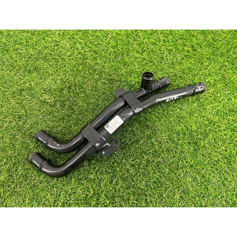Трубка системы охлаждения (система охлаждения) Volkswagen Touareg NF 2012 3.6 7P0121065L