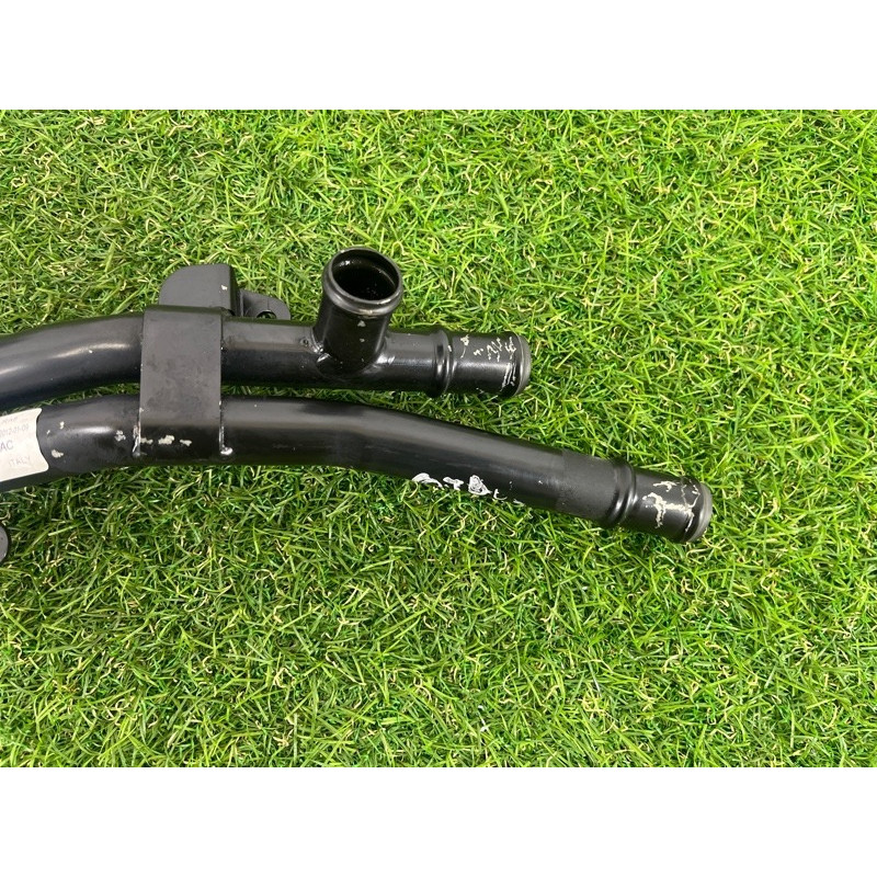 Трубка системы охлаждения (система охлаждения) Volkswagen Touareg NF 2012 3.6 7P0121065L