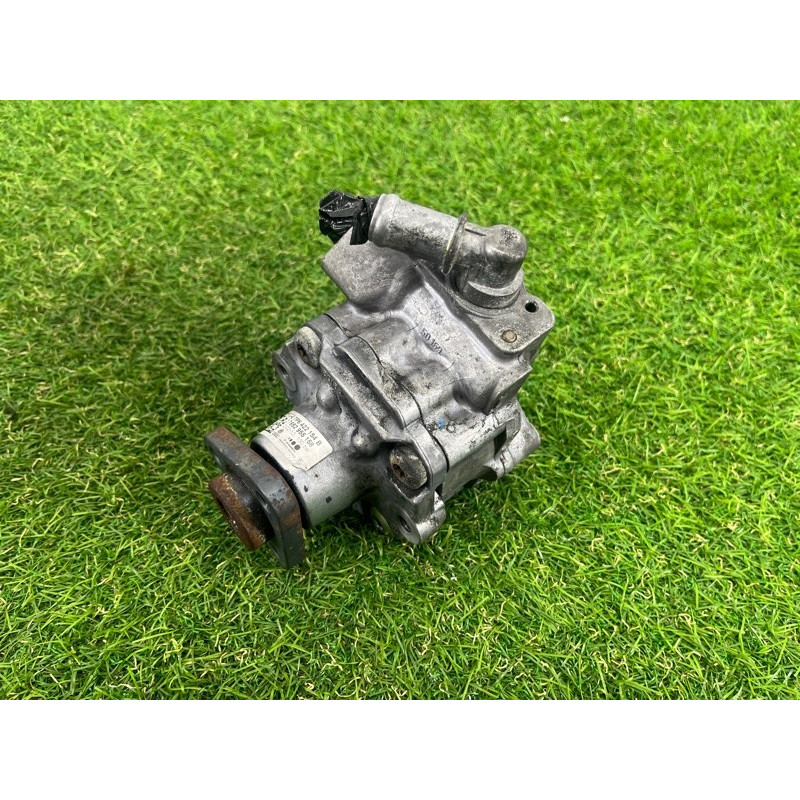 Насос гидроусилителя руля (рулевое управление) Volkswagen Touareg NF 2012 3.6 7P6422154B