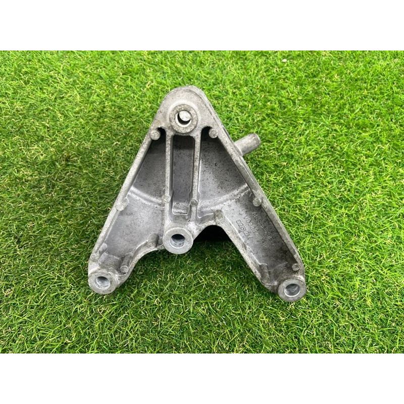 Кронштейн подушки двигателя (кронштейны двигателя) CHEVROLET Cruze J300 2011 1.4 13248664