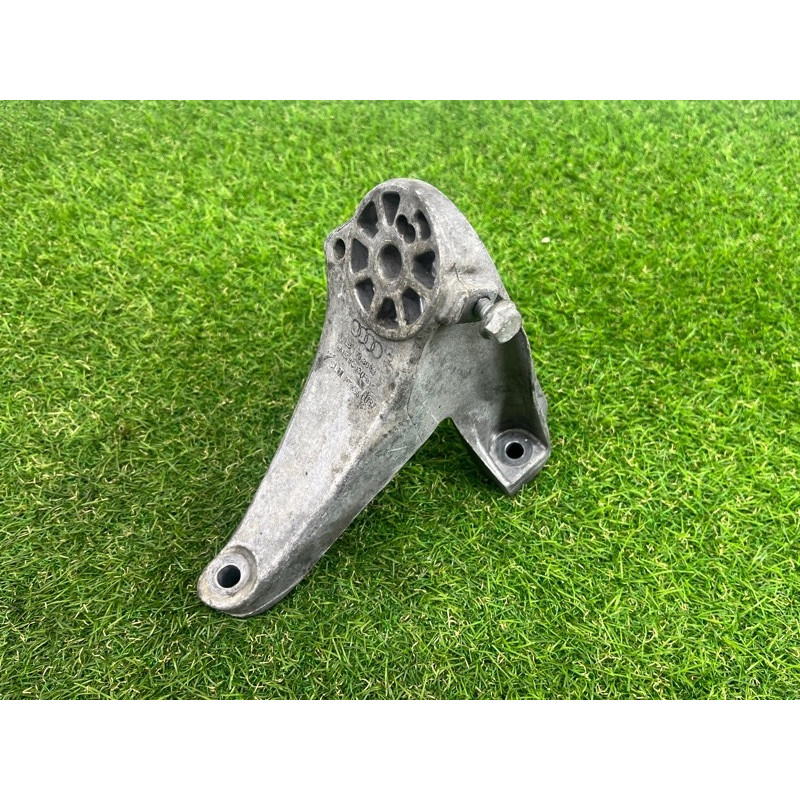 Кронштейн подушки двигателя (кронштейны двигателя) AUDI Q7 4L 2014 3.0 TFSi CTWB 7L8199308F