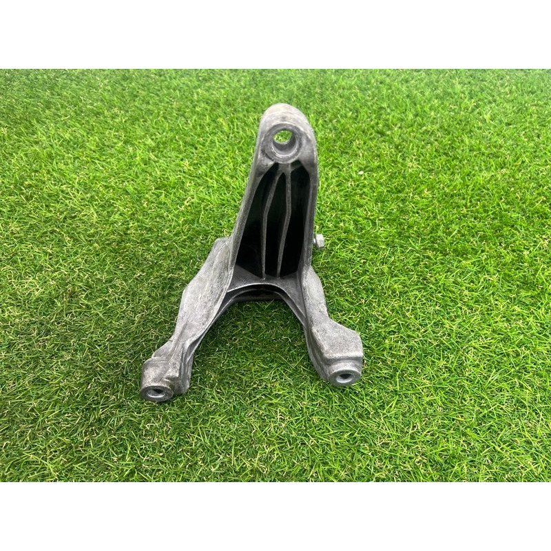 Кронштейн подушки двигателя (кронштейны двигателя) AUDI Q7 4L 2014 3.0 TFSi CTWB 7L8199308F