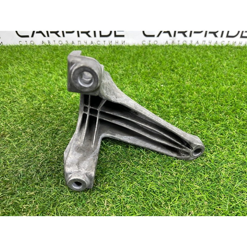 Кронштейн подушки двигателя (кронштейны двигателя) AUDI Q7 4L 2014 3.0 TFSi CTWB 7L8199308F