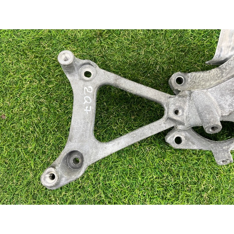 Кронштейн подушки двигателя (кронштейны двигателя) AUDI Q7 4M 2018 3.0 TFSi 4M0199307AE