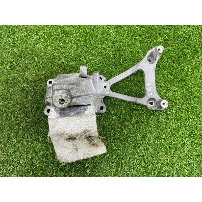 Кронштейн подушки двигателя (кронштейны двигателя) AUDI Q7 4M 2018 3.0 TFSi 4M0199307AE