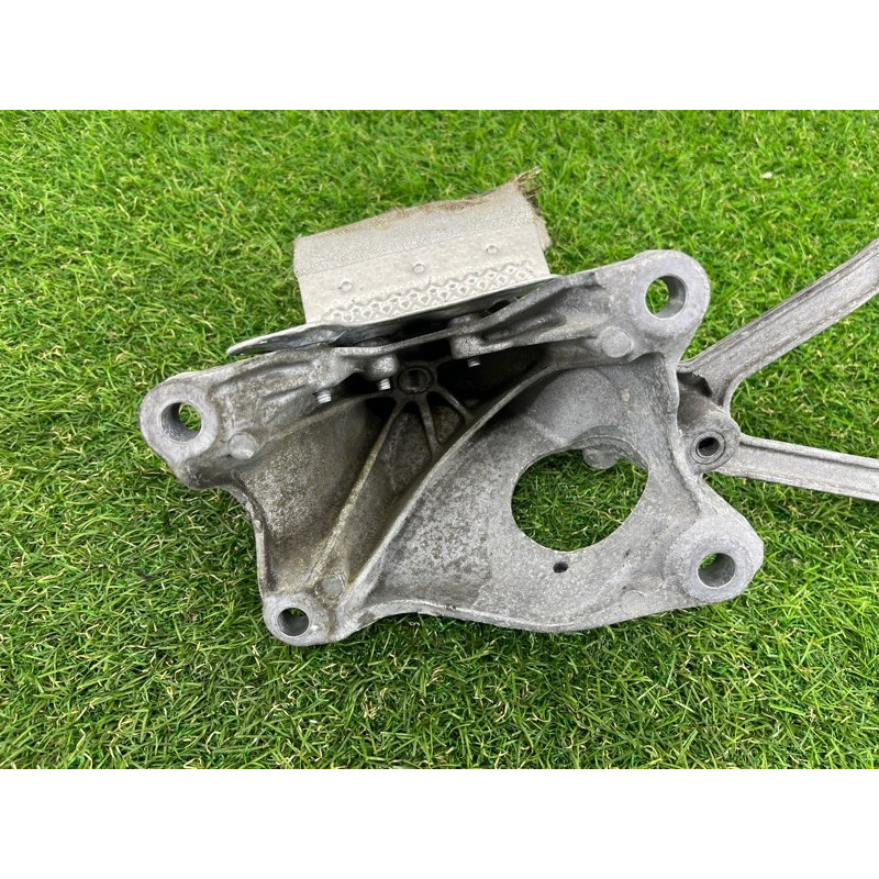 Кронштейн подушки двигателя (кронштейны двигателя) AUDI Q7 4M 2018 3.0 TFSi 4M0199307AE