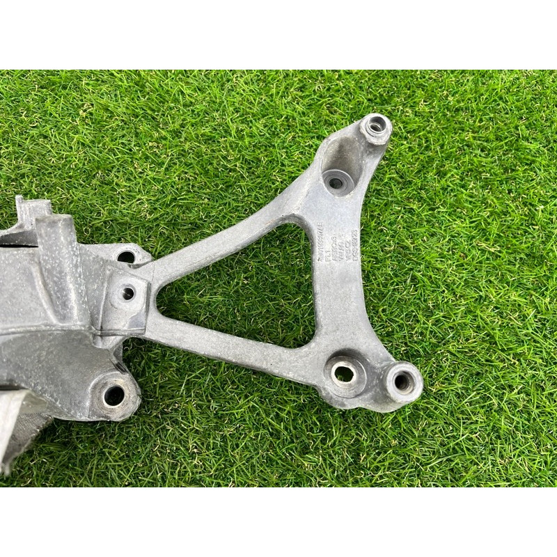 Кронштейн подушки двигателя (кронштейны двигателя) AUDI Q7 4M 2017 3.0 TFSi CREC 4M0199307AE