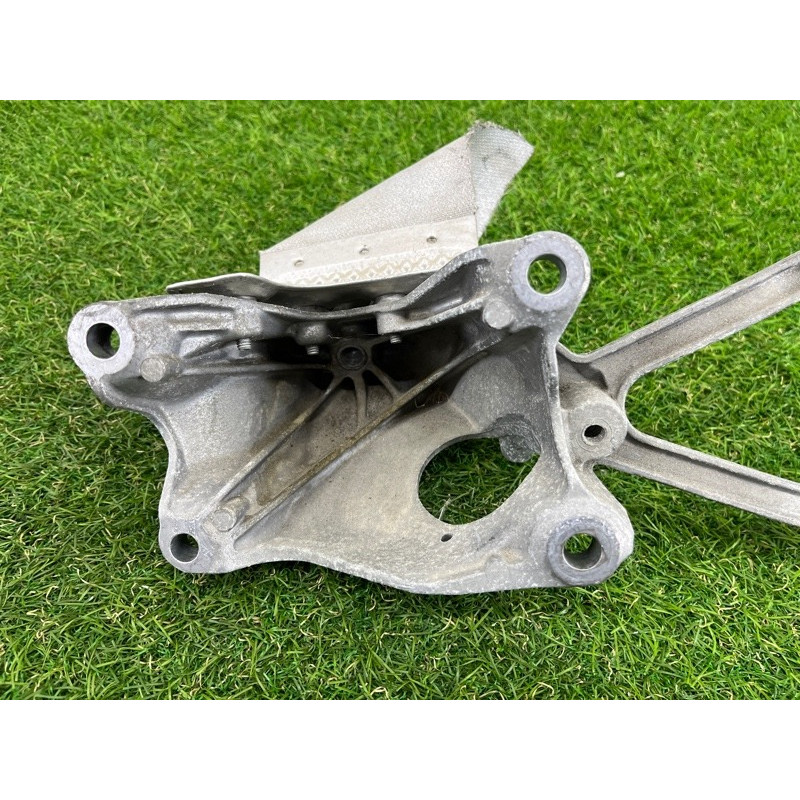 Кронштейн подушки двигателя (кронштейны двигателя) AUDI Q7 4M 2017 3.0 TFSi CREC 4M0199307AE