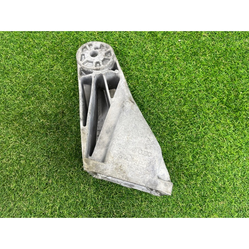 Кронштейн подушки двигателя (кронштейны двигателя) AUDI Q7 4L 2007 3.6 022199308