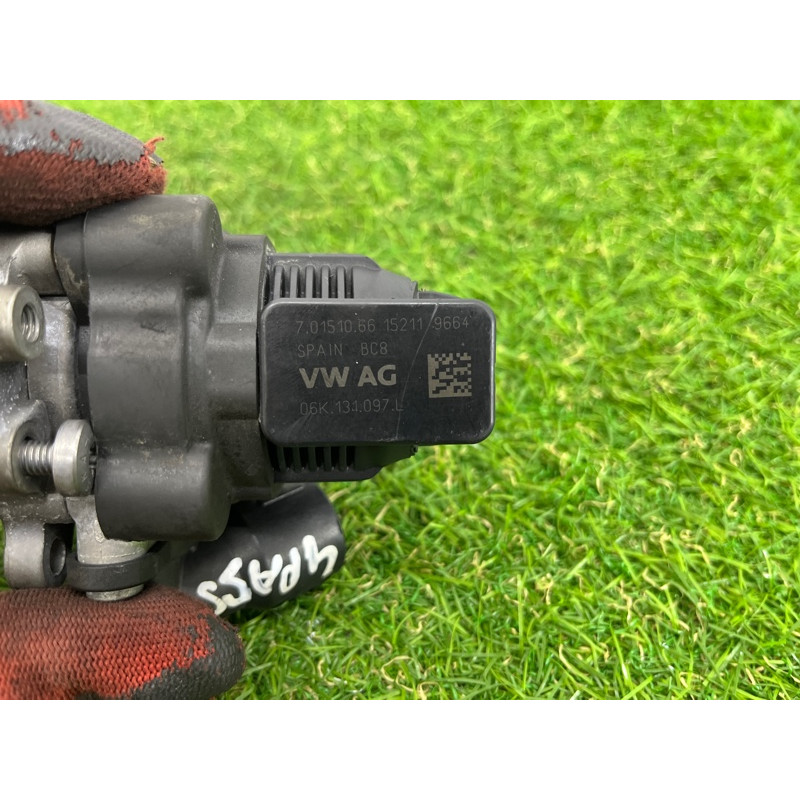 Клапан ЕГР (двигатель и элементы) Volkswagen Passat B7 2016 1.8 06K131097L