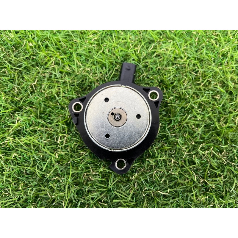 Клапан фазорегулятора (электрика двигателя) Jeep Grand Cherokee WK2 2017 3.6 5048045AB